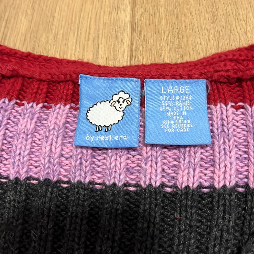HANDMADE SWEATER - Picture 3 of 3